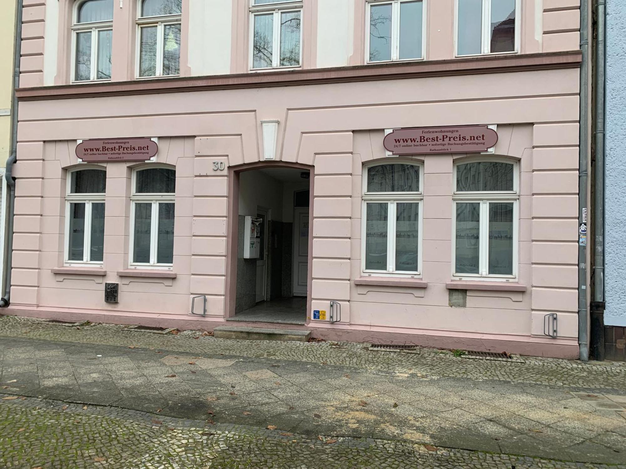 Best-Preis Fewo Rathausblick 2 - Zentrale Lage In Wittenberge - 2 Personen - Einzelzimmer - Vollausstattung - Wlan / Prime & Self-Check-In 외부 사진